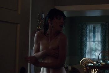 Mackenzie Davis And Vanessa Hudgens Nude