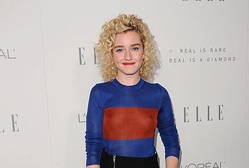 Julia Garner Nude