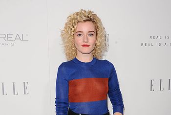 Julia Garner Nude