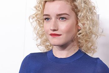 Julia Garner Nude