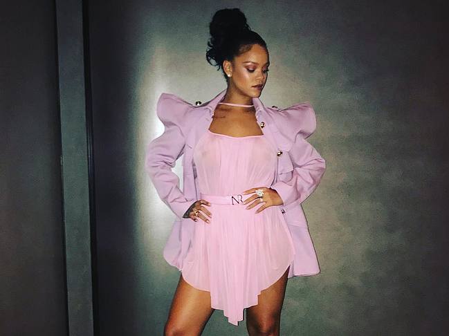 Rihanna Nude