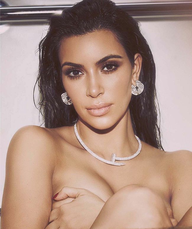 Kim Kardashian Nude