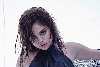 Selena Gomez Nude