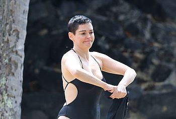 Rose McGowan Nude