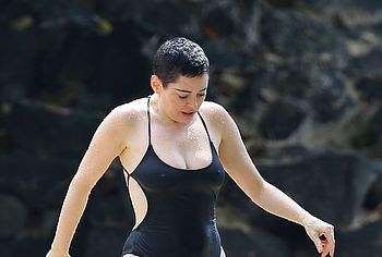 Rose McGowan Nude