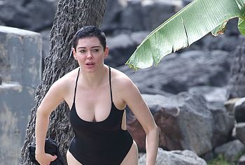 Rose McGowan Nude