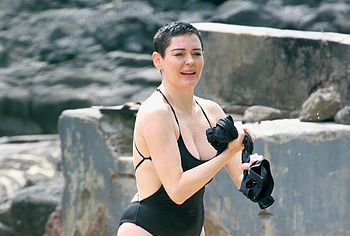 Rose McGowan Nude