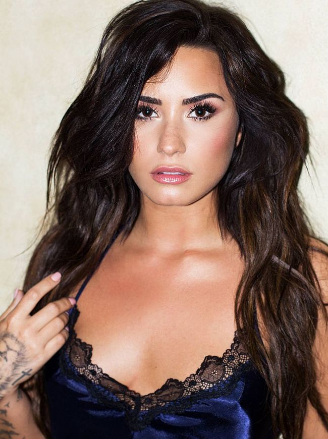 Demi Lovato Nude