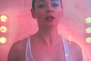Rose McGowan Nude
