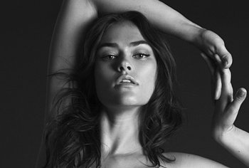 Myla DalBesio Nude