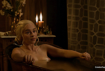 Emilia Clarke Nude