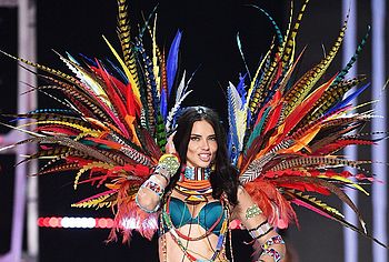 Nude Celebrity Model