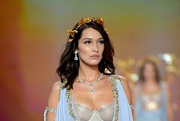 Bella Hadid Nude