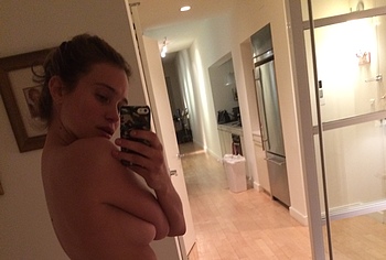Hannah Davis Nude