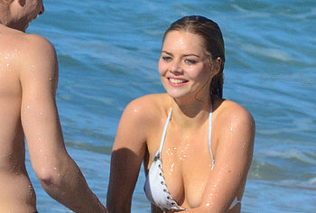 Samara Weaving Nude