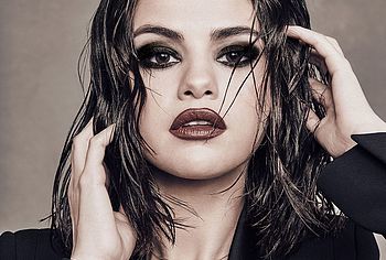Selena Gomez Nude