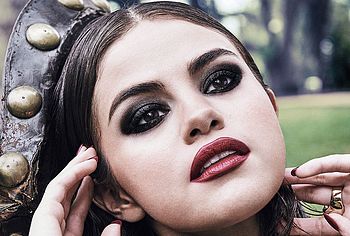Selena Gomez Nude
