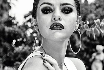 Selena Gomez Nude