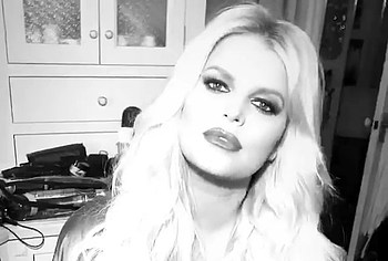 Jessica Simpson Nude