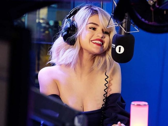 Selena Gomez Nude