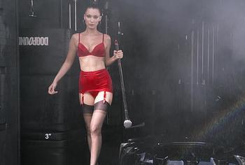 Bella Hadid Nude