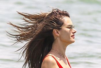 Alessandra Ambrosio Nude