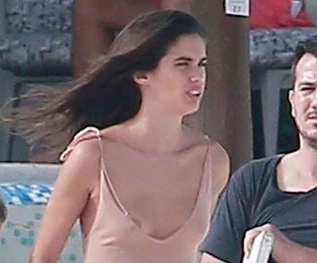Sara Sampaio Nude