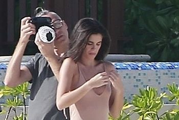 Sara Sampaio Nude
