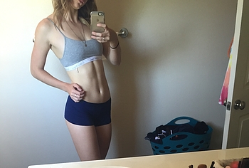 Mackenzie Lintz Nude