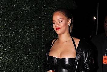 Rihanna Nude