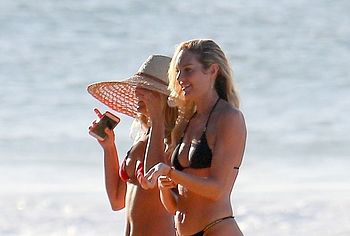 Candice Swanepoel Nude