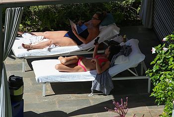 Hailee Steinfeld Nude