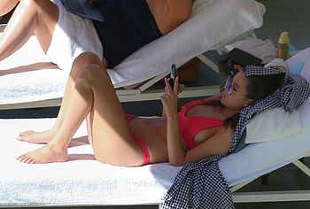 Hailee Steinfeld Nude