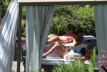 Hailee Steinfeld Nude