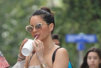 Olivia Munn Nude