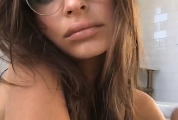 Emily Ratajkowski Nude
