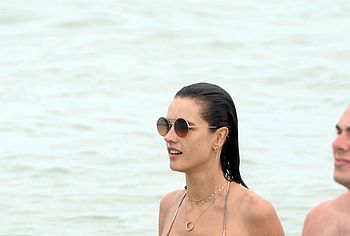 Alessandra Ambrosio Nude