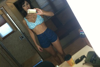 Lizzy Caplan Leaked Nude