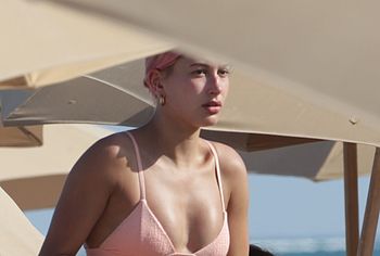 Hailey Baldwin Nude