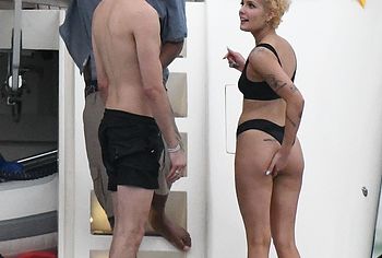 Halsey Nude