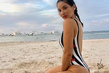 Olivia Munn Nude