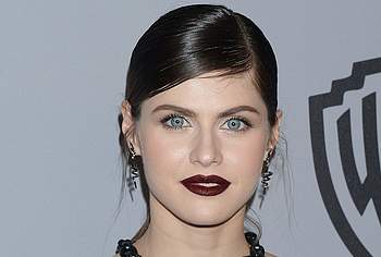Alexandra Daddario Nude