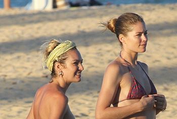 Candice Swanepoel & Doutzen Kroes Nude