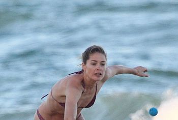 Candice Swanepoel & Doutzen Kroes Nude