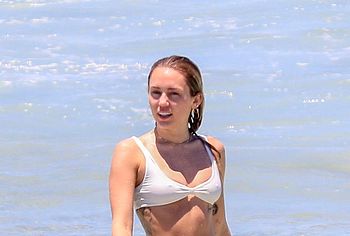 Miley Cyrus Nude