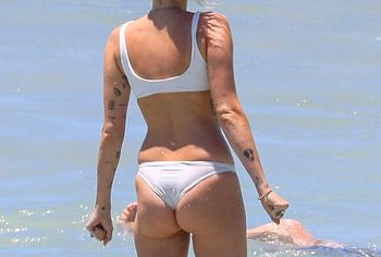 Miley Cyrus Nude