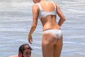 Miley Cyrus Nude