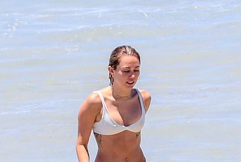 Miley Cyrus Nude