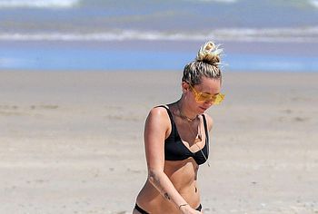 Miley Cyrus Nude