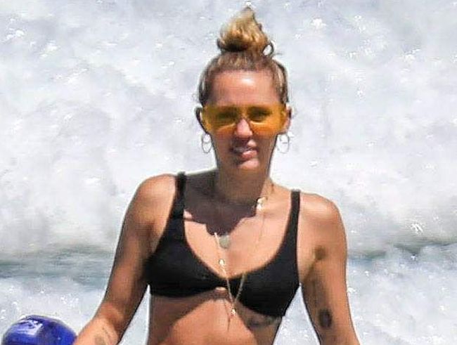 Miley Cyrus Nude
